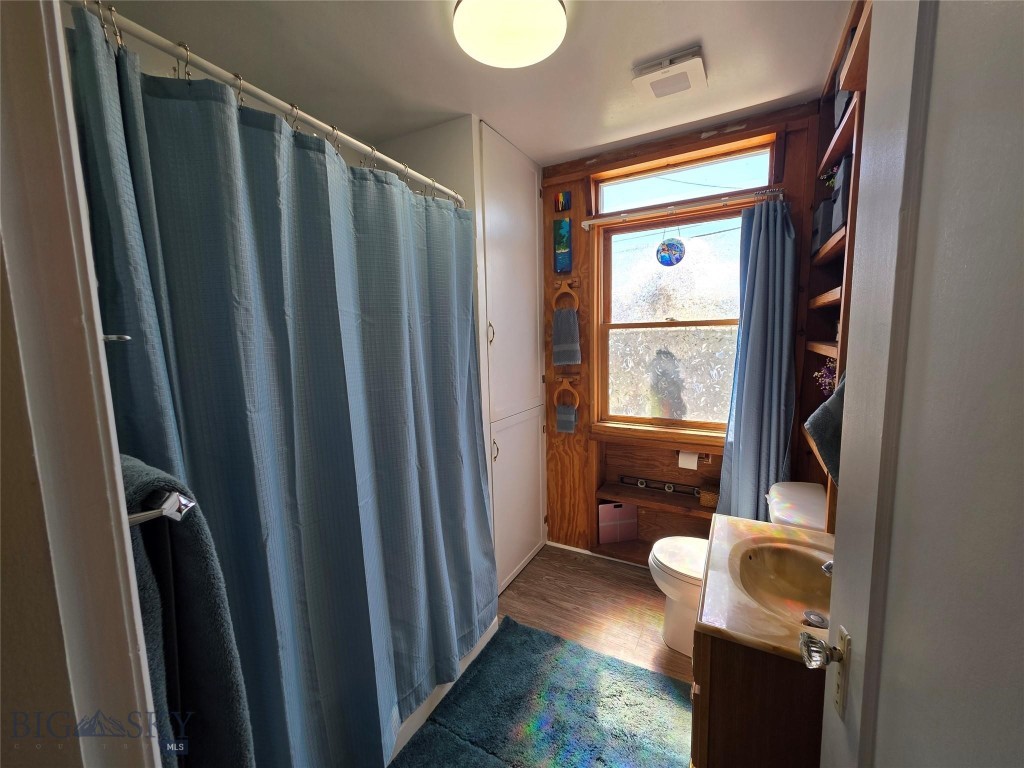 2638 Bayard Property Photo 14