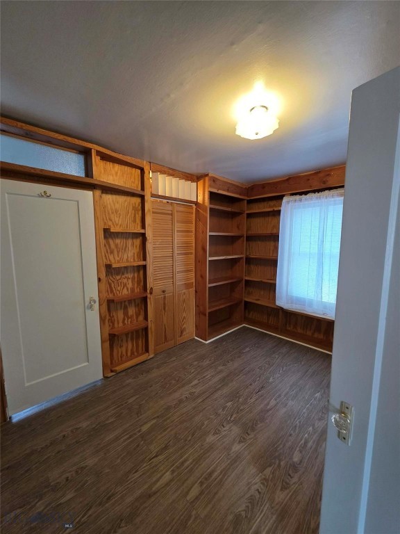 2638 Bayard Property Photo 23