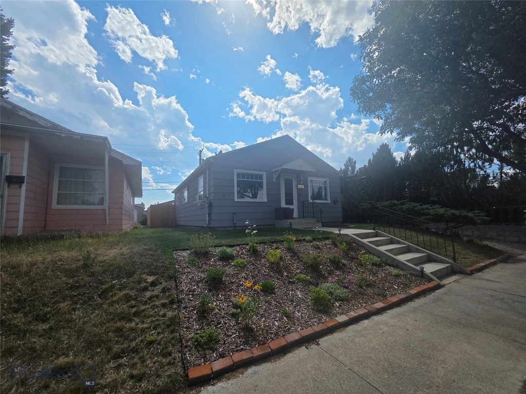 2638 Bayard Property Photo 38