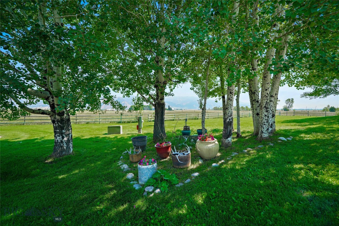 6070 Springhill Road Property Photo 5