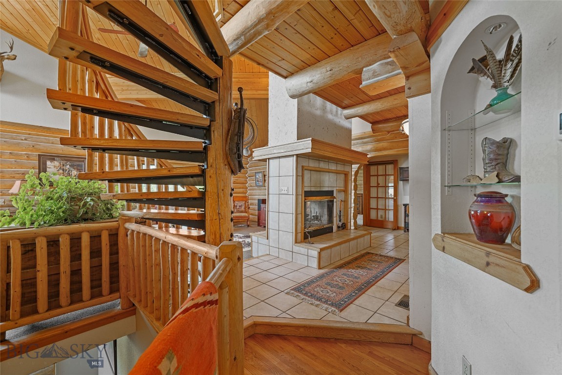 6070 Springhill Road Property Photo 17