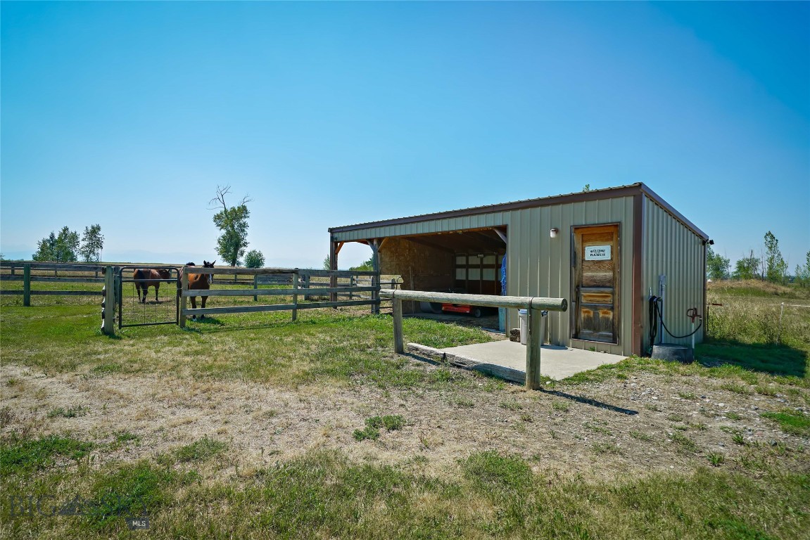 6070 Springhill Road Property Photo 28