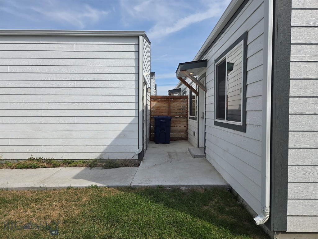 405 Miles Avenue N D Property Photo 29