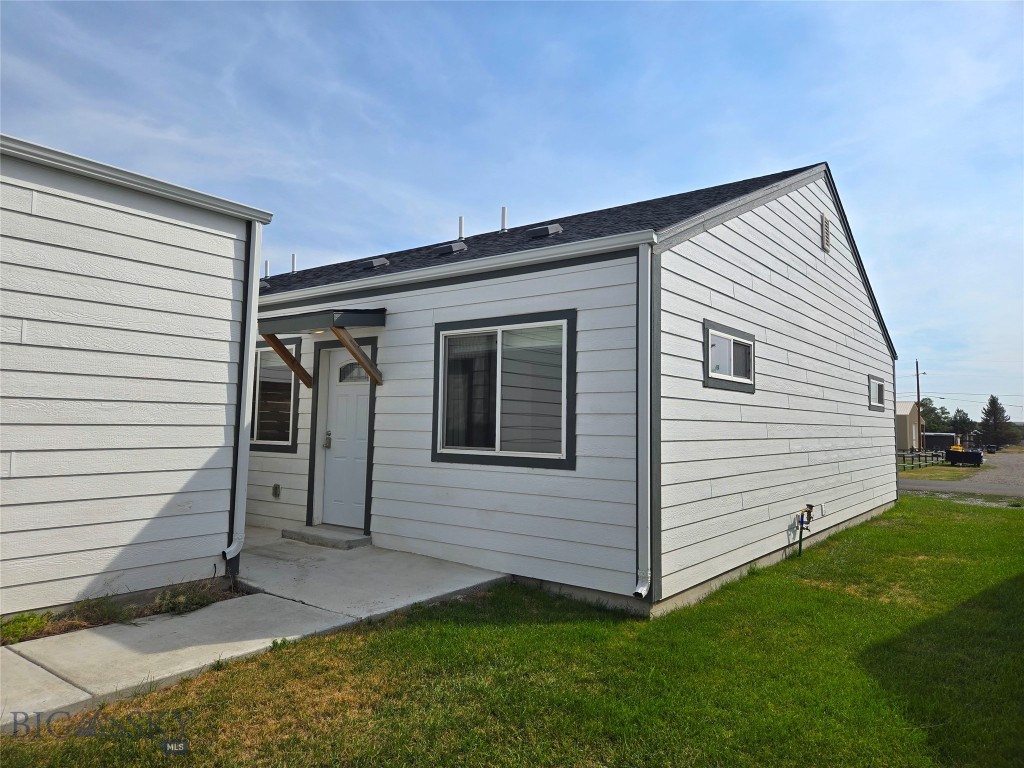 405 Miles Avenue N D Property Photo 31