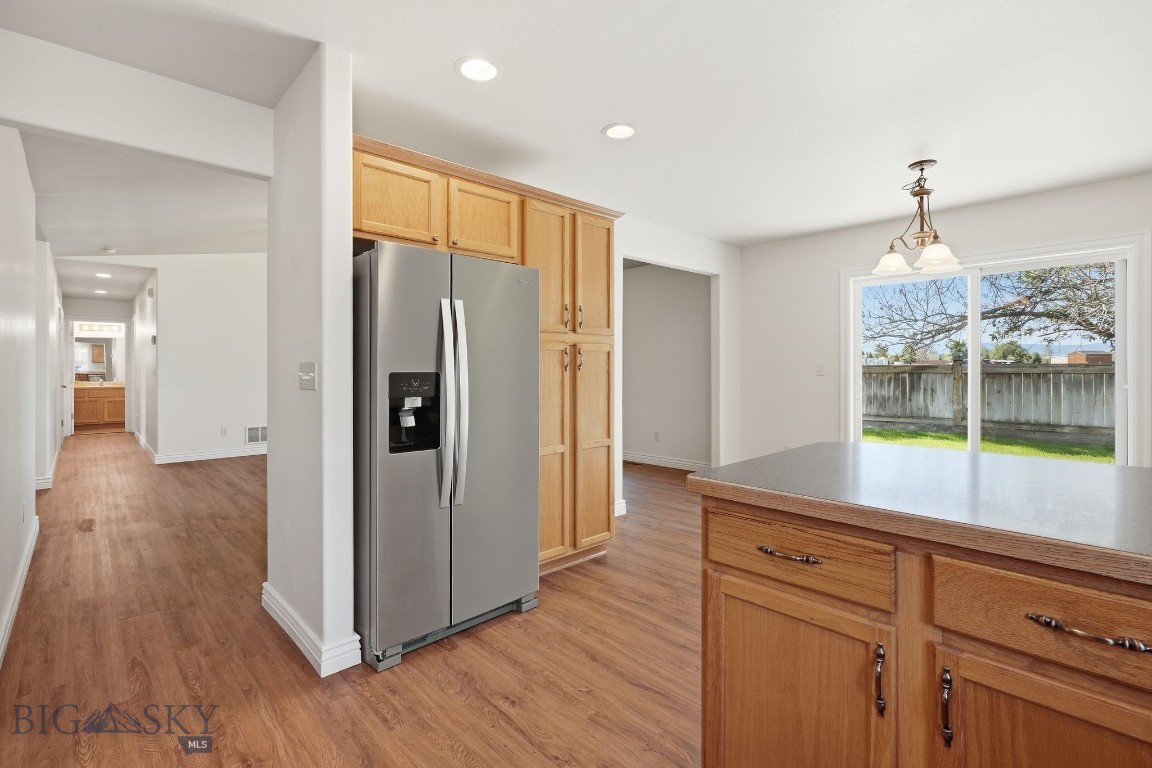 38 E River Rock Road Property Photo 8