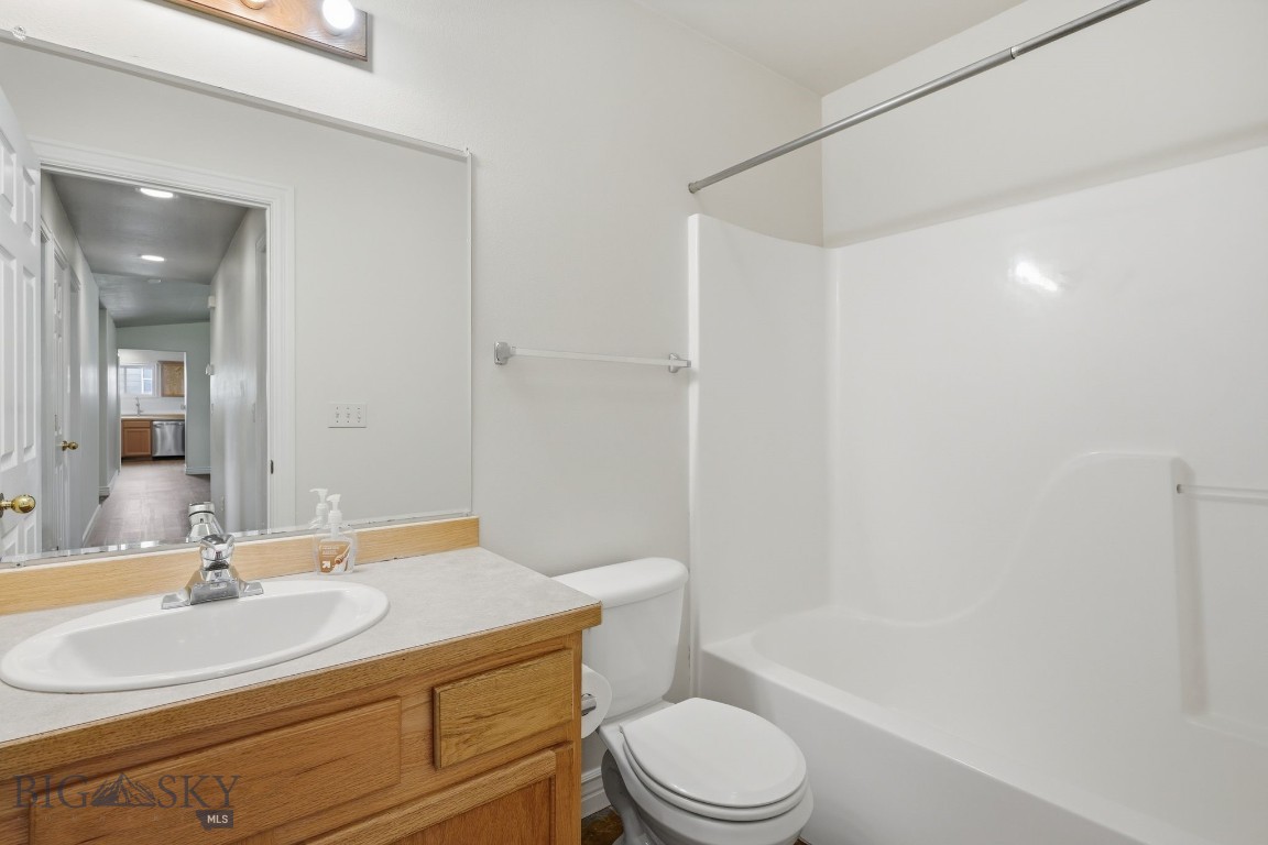 38 E River Rock Road Property Photo 14