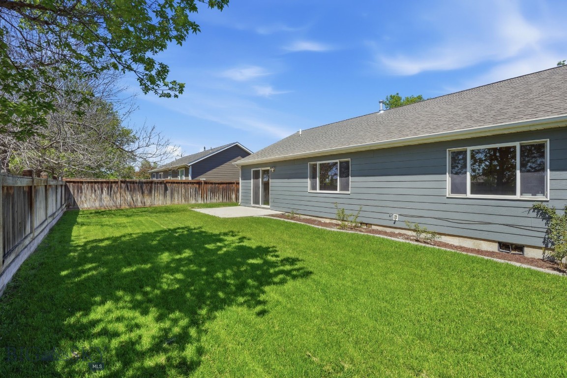 38 E River Rock Road Property Photo 18