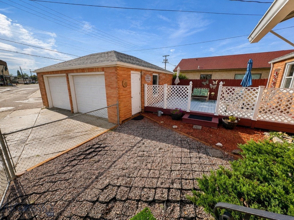1745 George Property Photo 11
