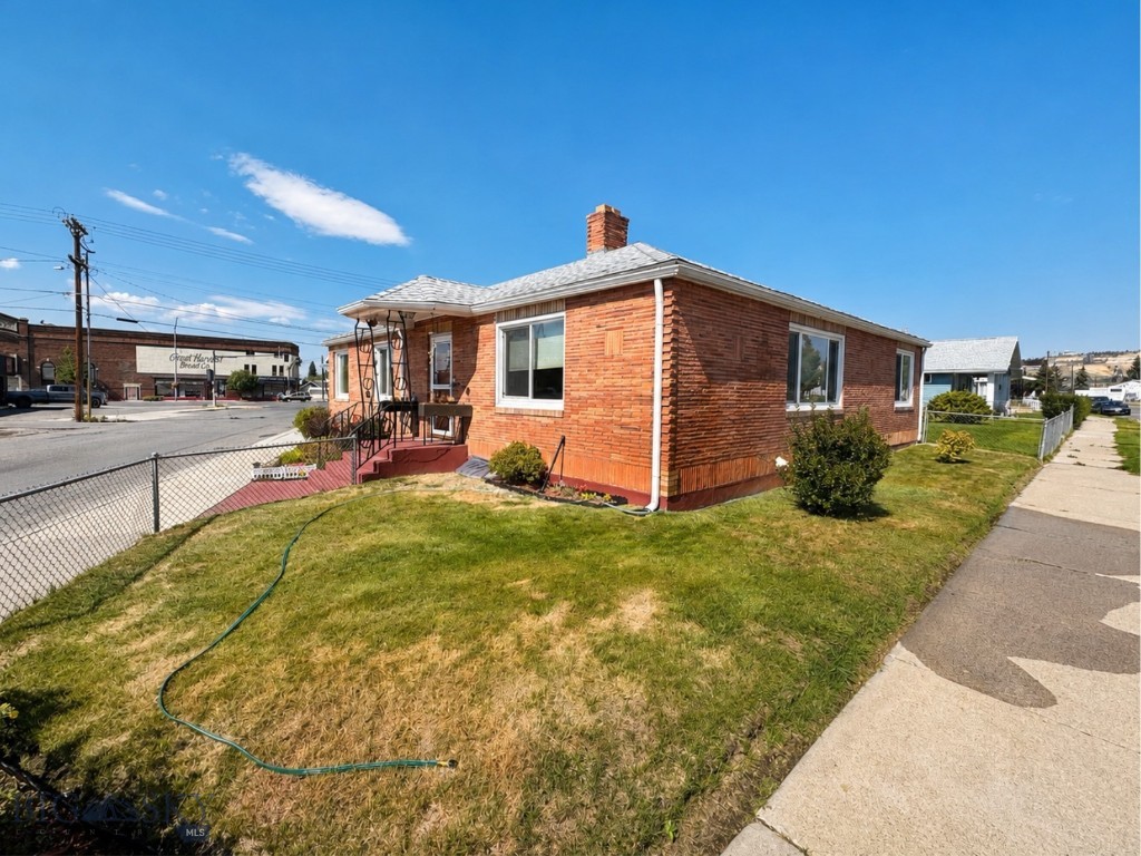 1745 George Property Photo 16