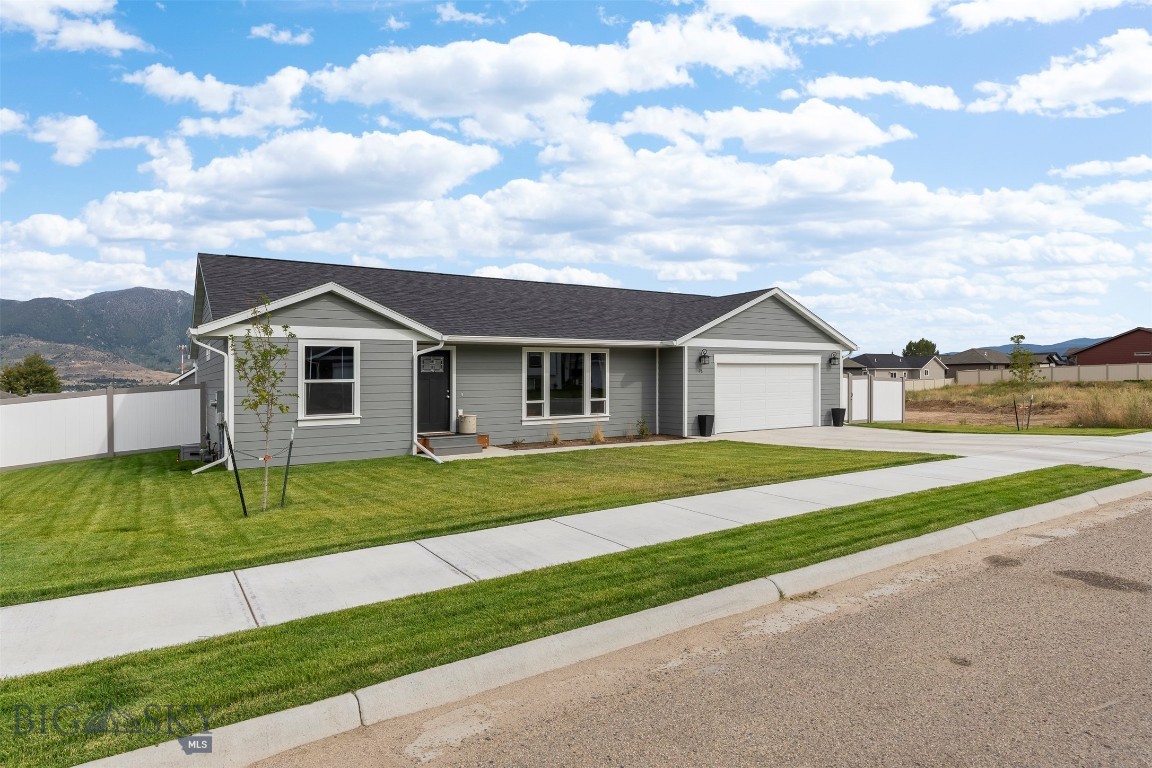 98 Avon Property Photo 3