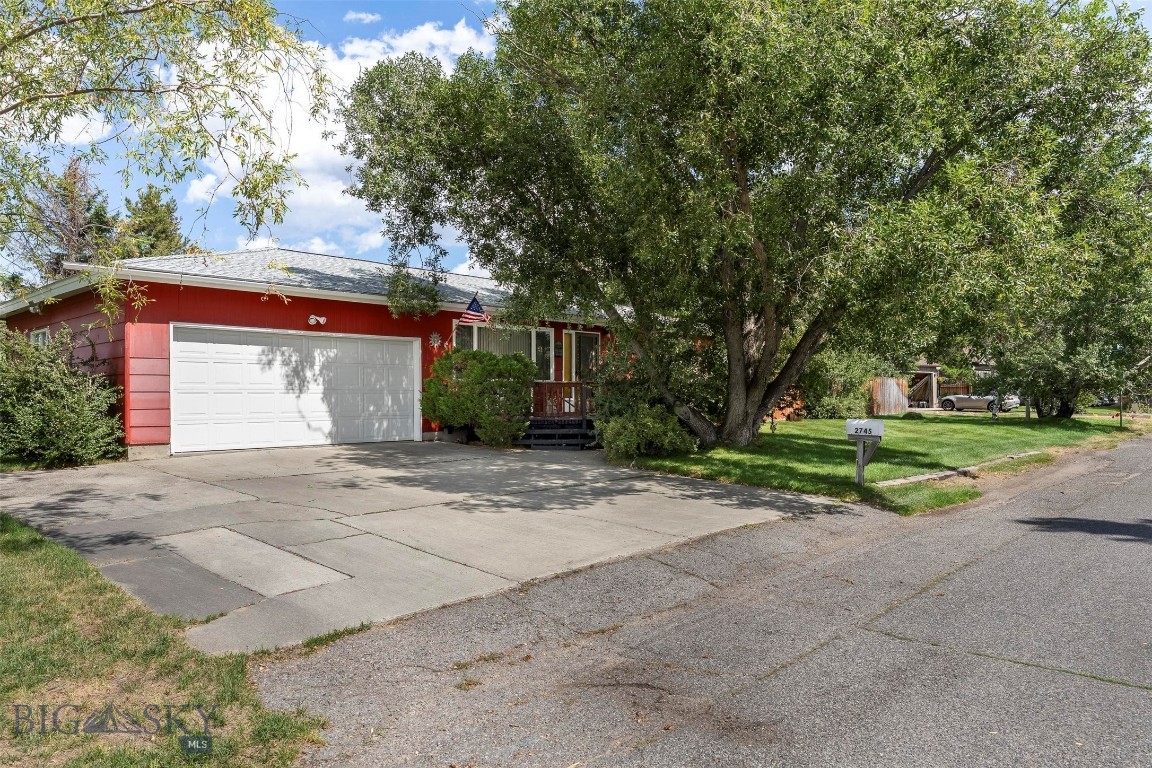 2745 Wharton Property Photo 2