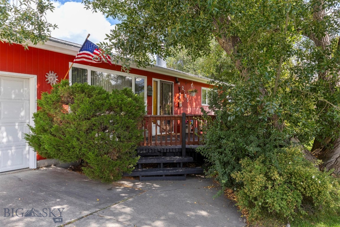 2745 Wharton Property Photo 3