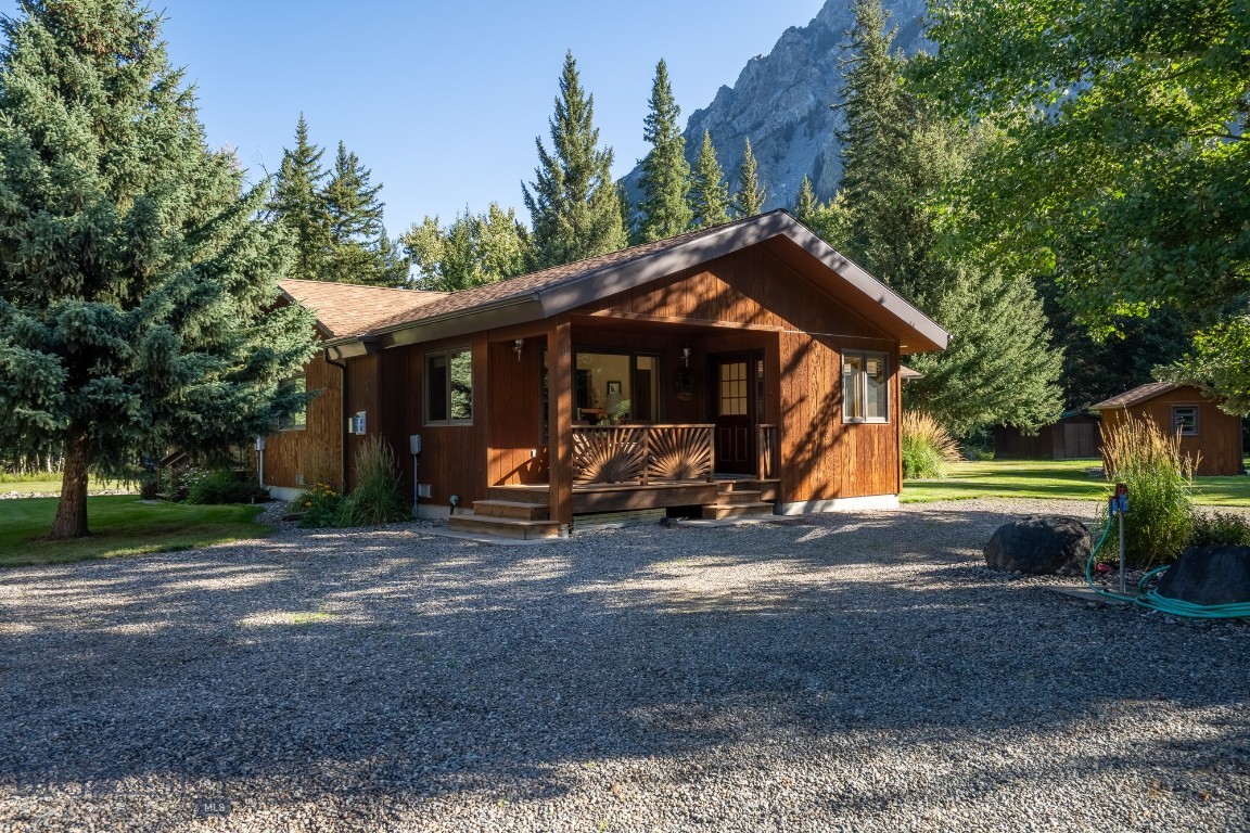 414452 Property Photo 3