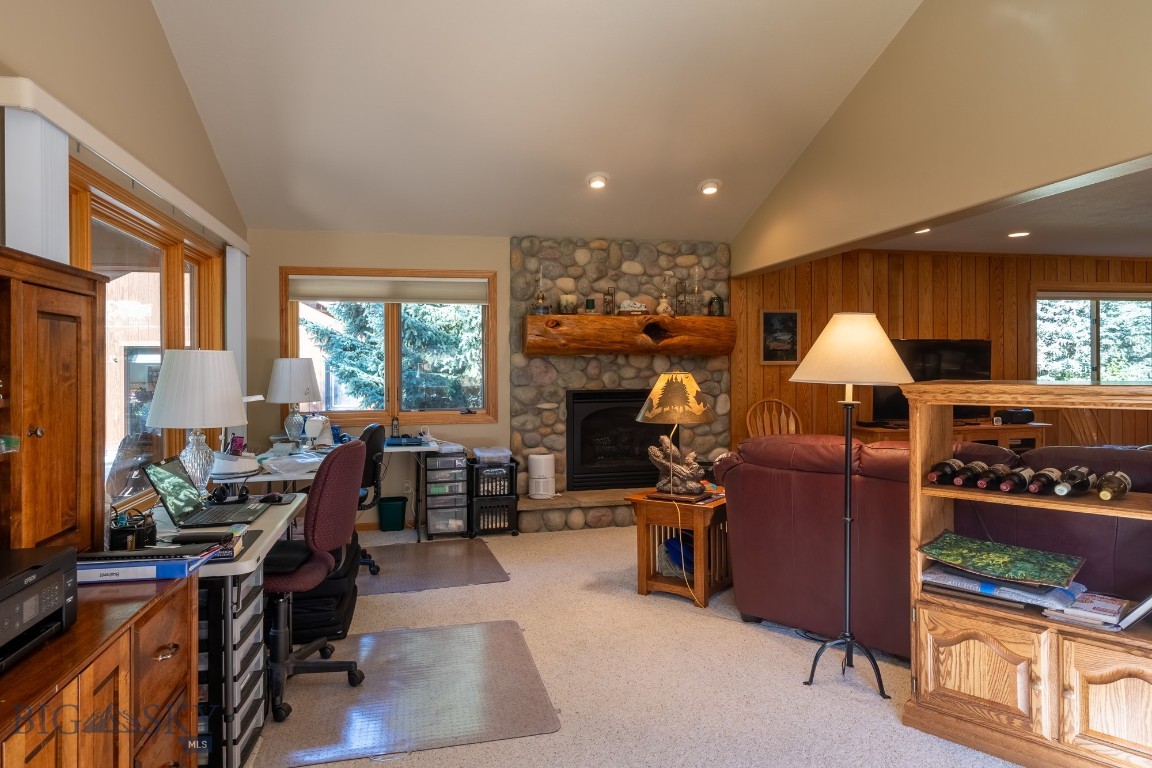 414452 Property Photo 10