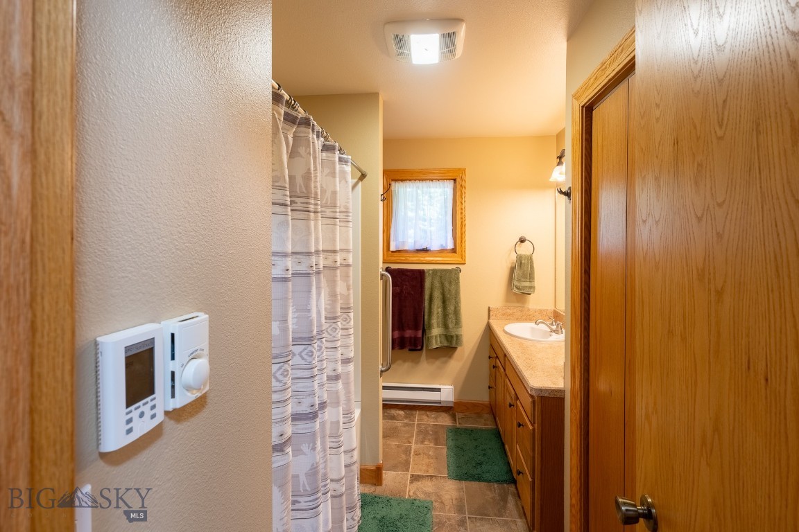 414452 Property Photo 17