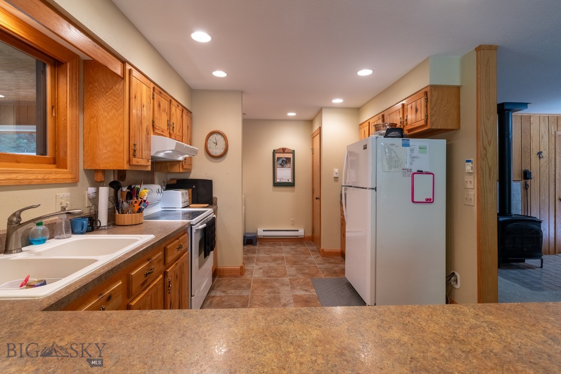 414452 Property Photo 23