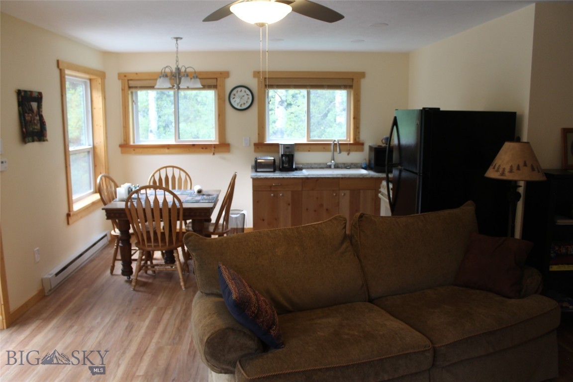 414452 Property Photo 26