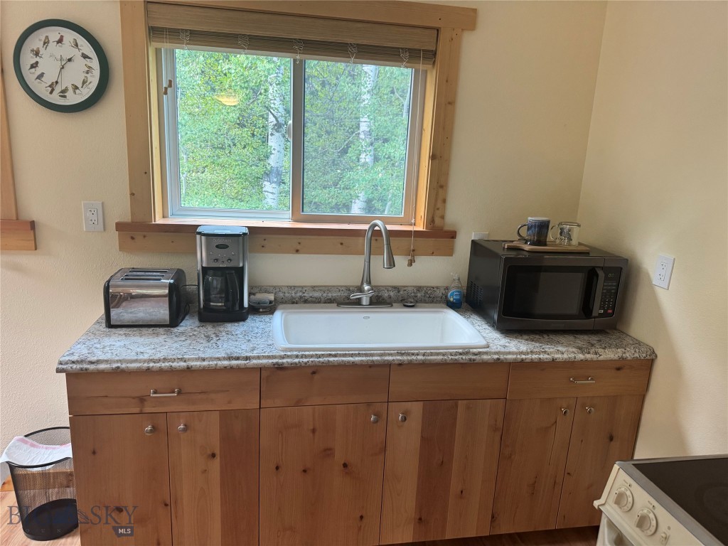 414452 Property Photo 27