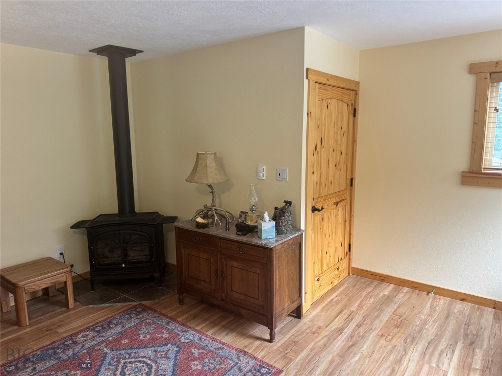 414452 Property Photo 29
