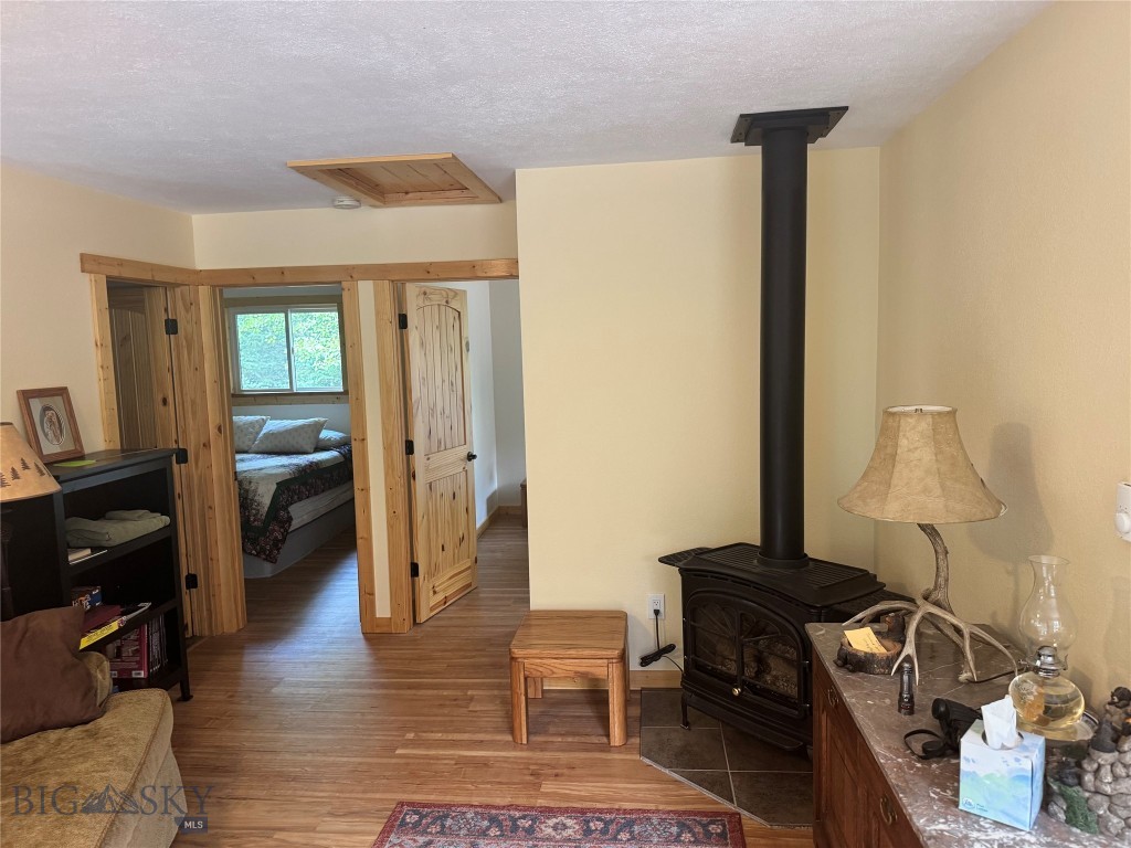 414452 Property Photo 35