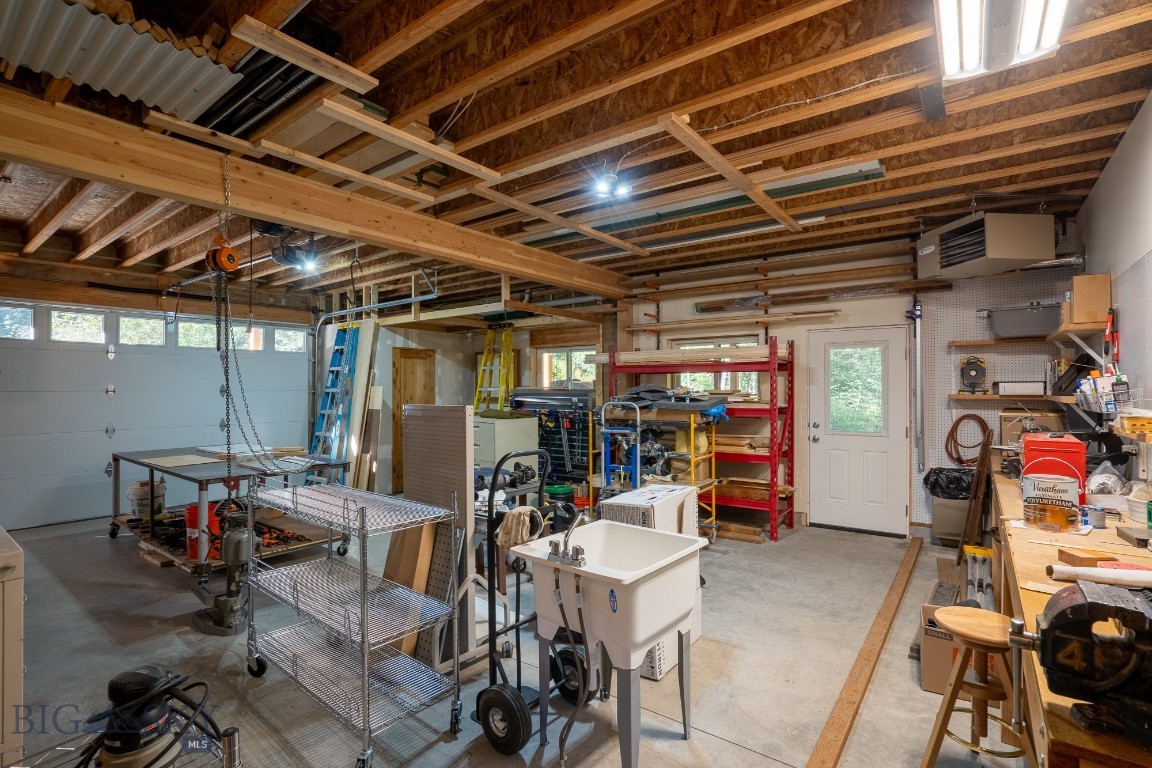 414452 Property Photo 66