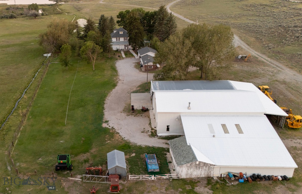 803 River Road Property Photo 10