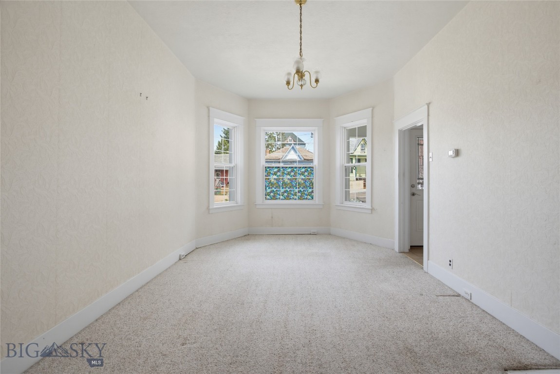 518 W Granite Property Photo 8