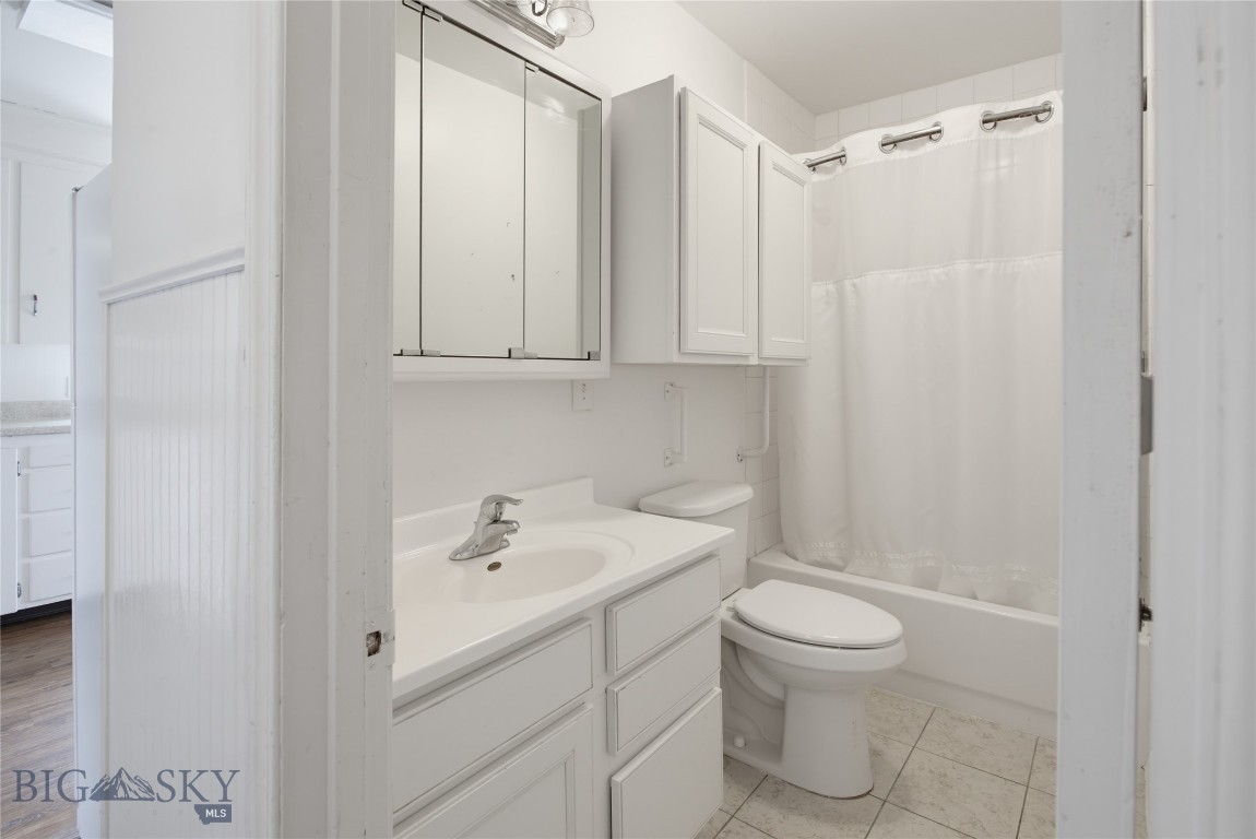 518 W Granite Property Photo 13