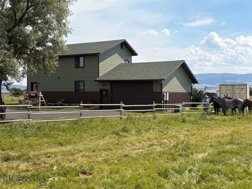 1136 Mt Highway 55 Property Photo 1