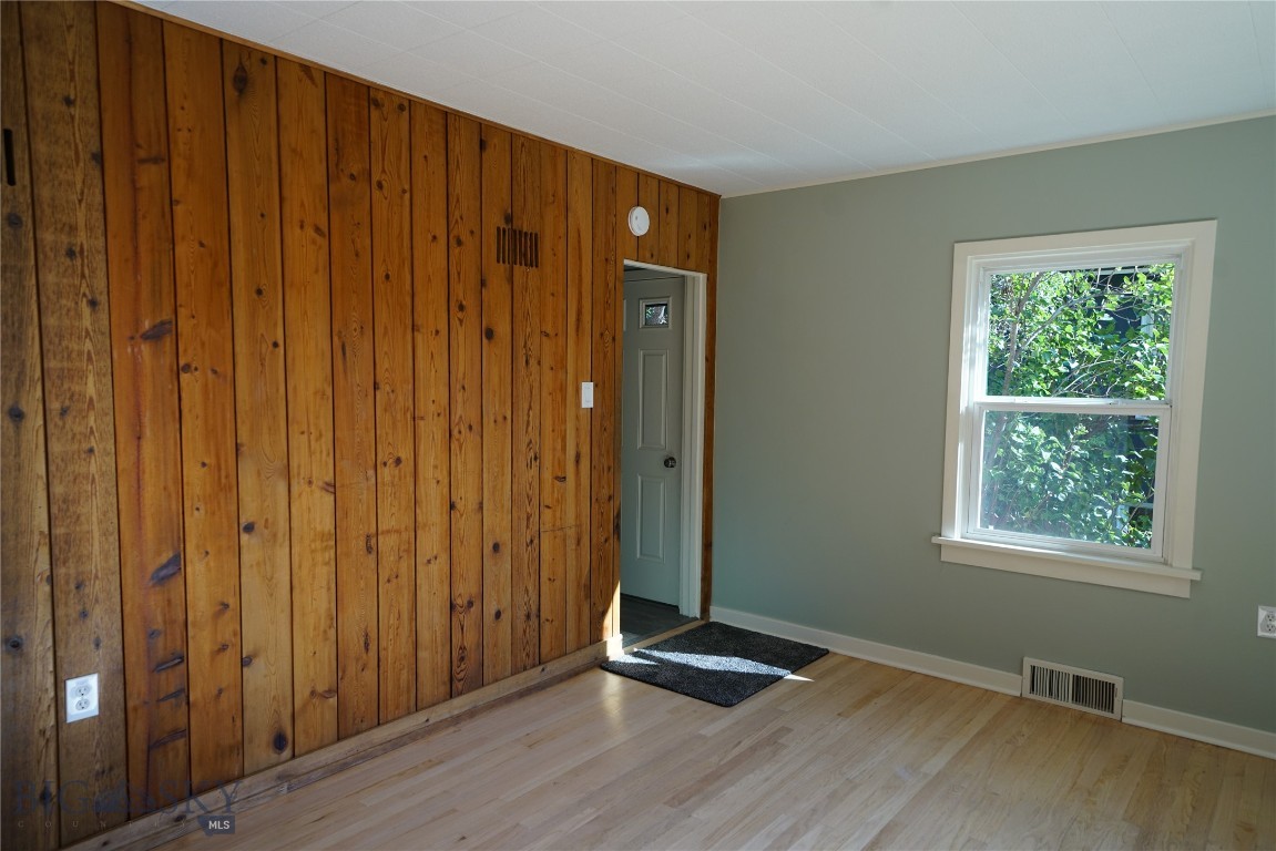 608 S 10th Property Photo 7