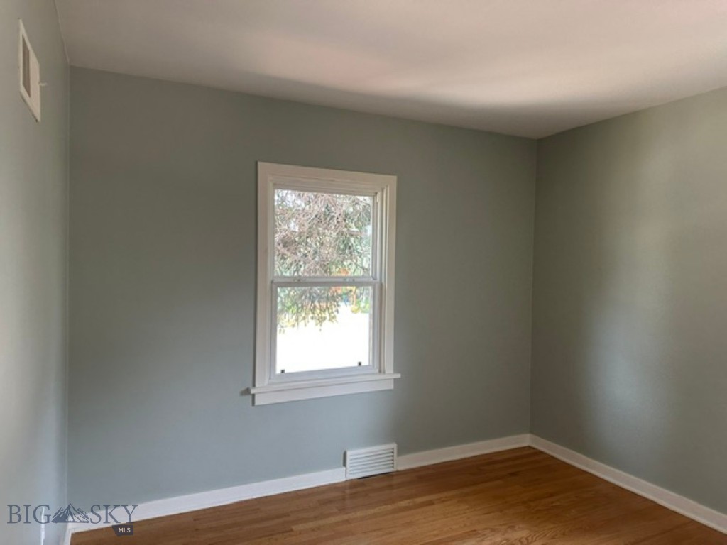 608 S 10th Property Photo 16