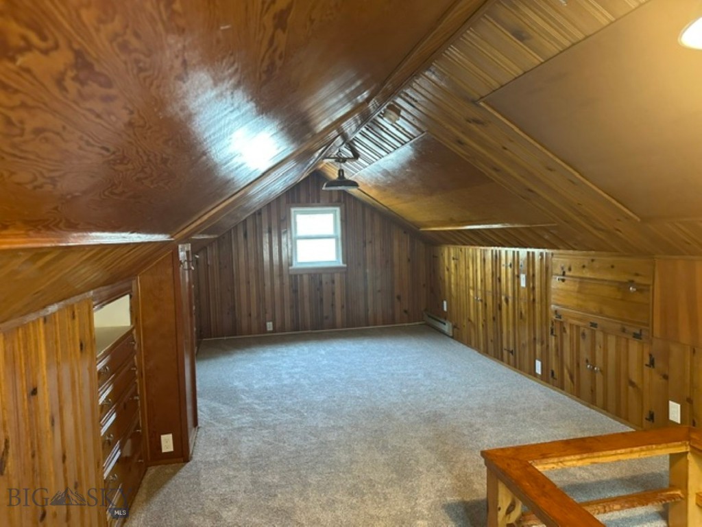 608 S 10th Property Photo 23
