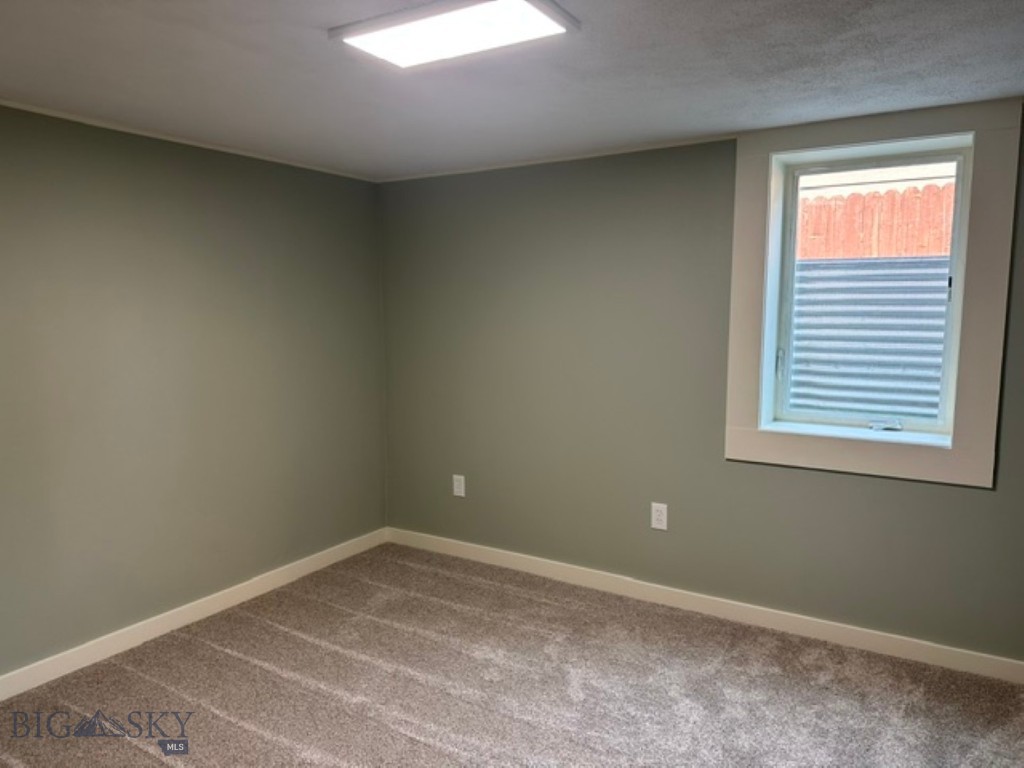 608 S 10th Property Photo 35