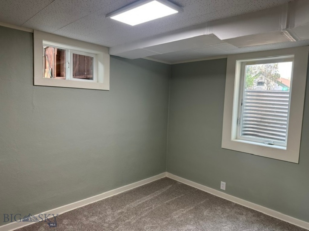 608 S 10th Property Photo 36