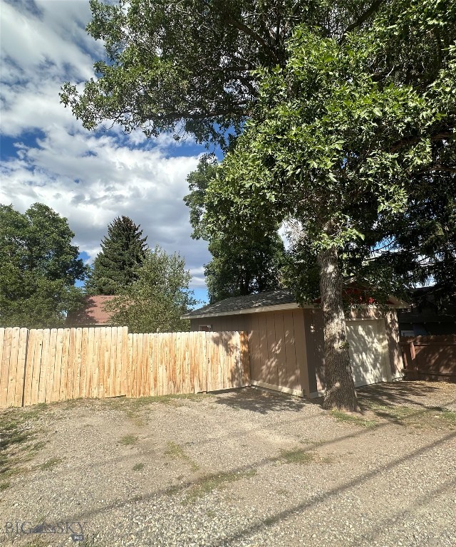 608 S 10th Property Photo 50