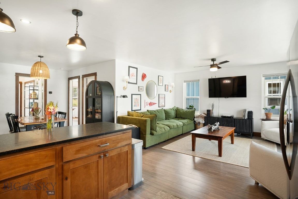 861 Hanson Street Property Photo 17
