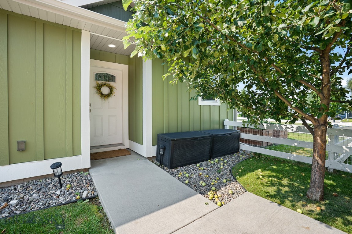 861 Hanson Street Property Photo 20