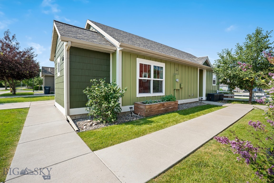 861 Hanson Street Property Photo 21