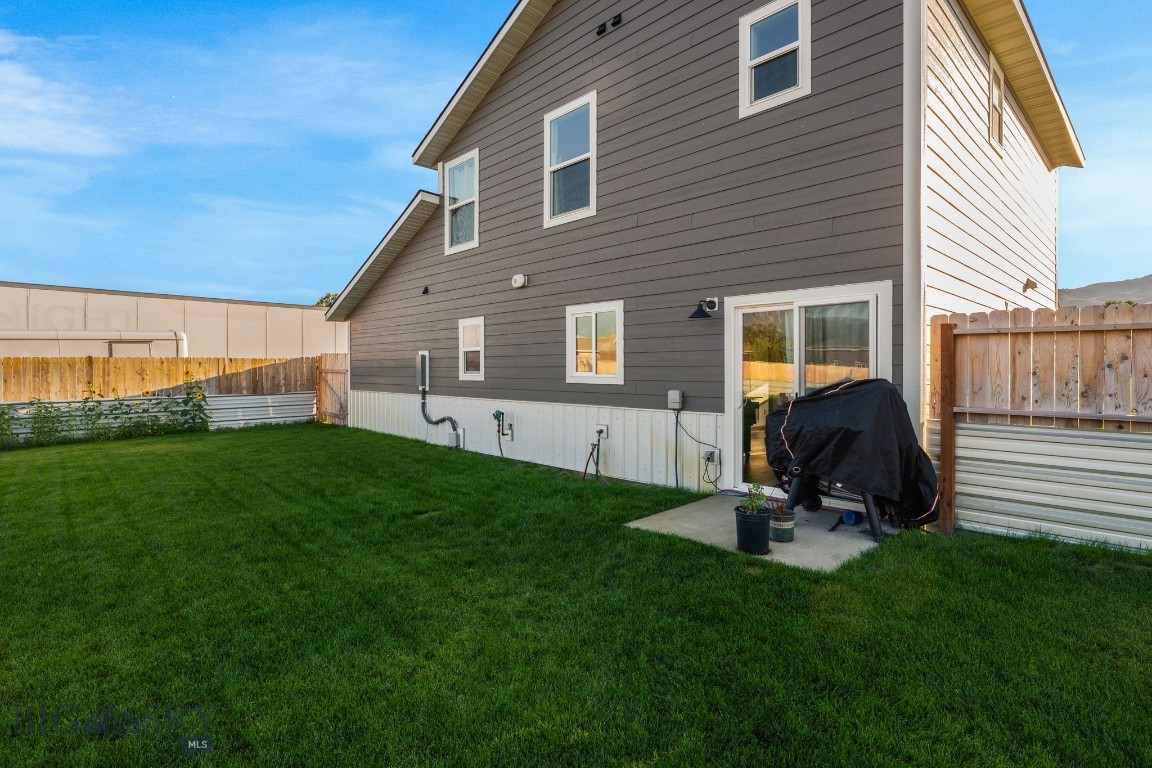 58 Loch Leven Lane Property Photo 8