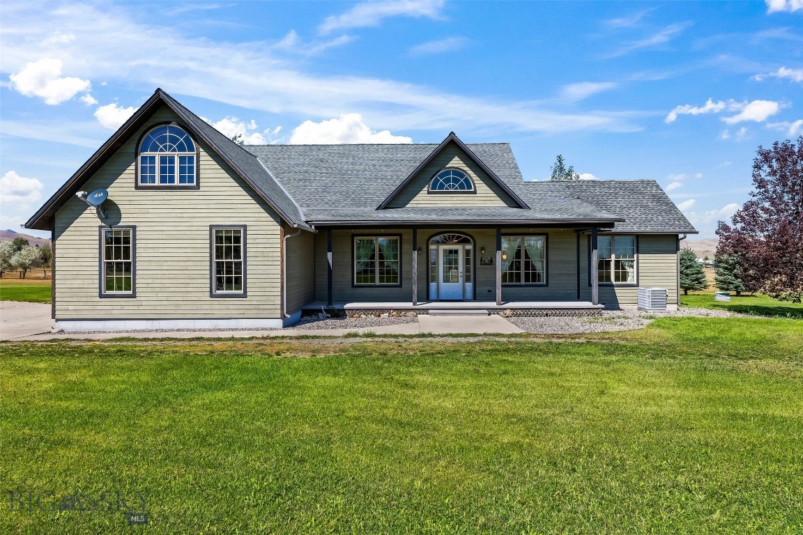 23 Coachman Lane Property Photo 2