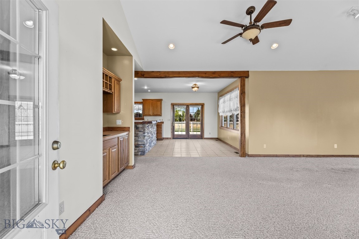 23 Coachman Lane Property Photo 20