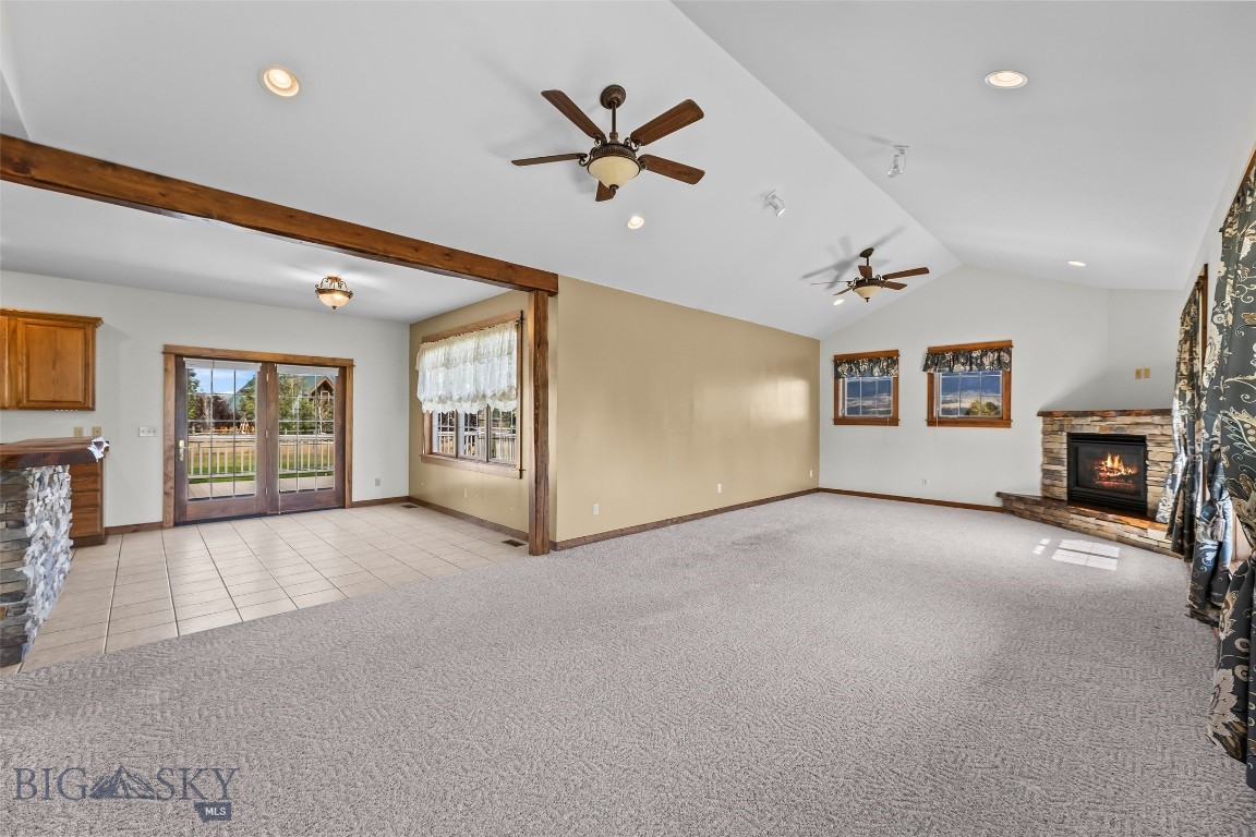 23 Coachman Lane Property Photo 21