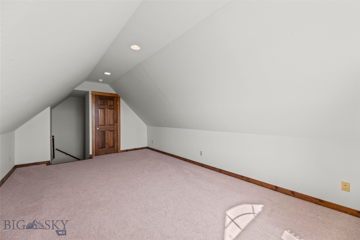 23 Coachman Lane Property Photo 47