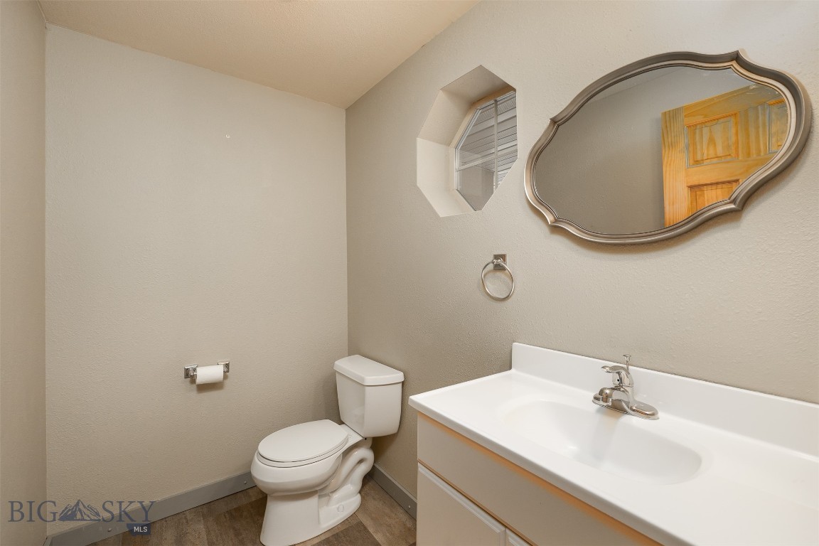 2899 Old Town Road Property Photo 13