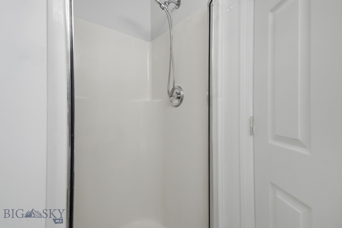 2603 Daffodil Property Photo 18