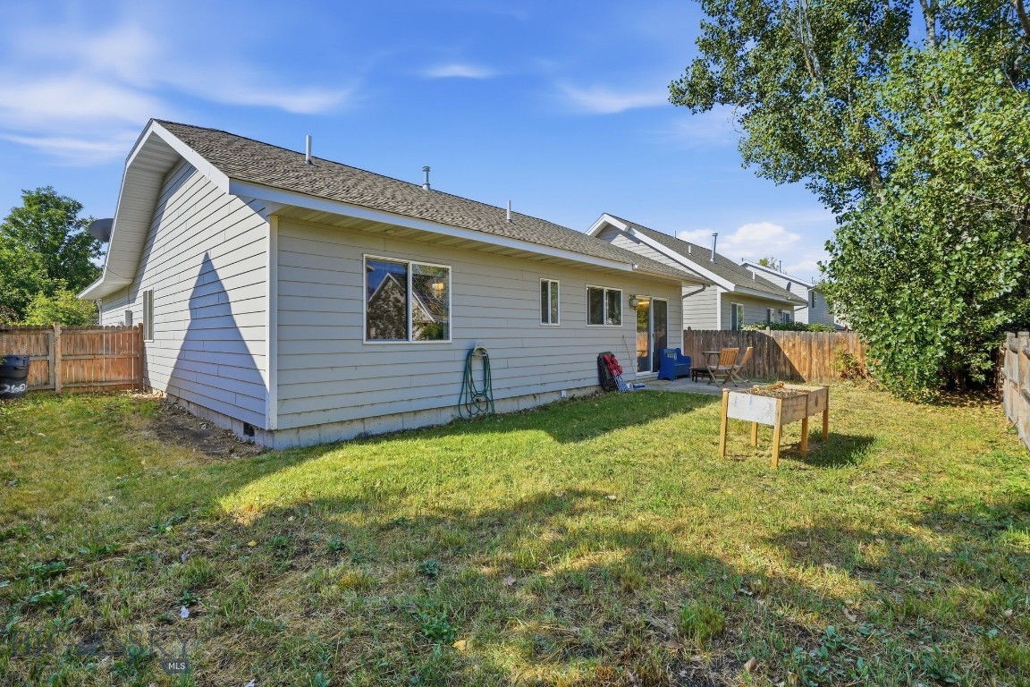 2603 Daffodil Property Photo 28