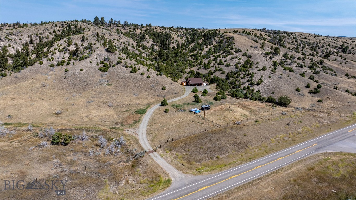 729 Us Hwy 12 E Property Photo 6