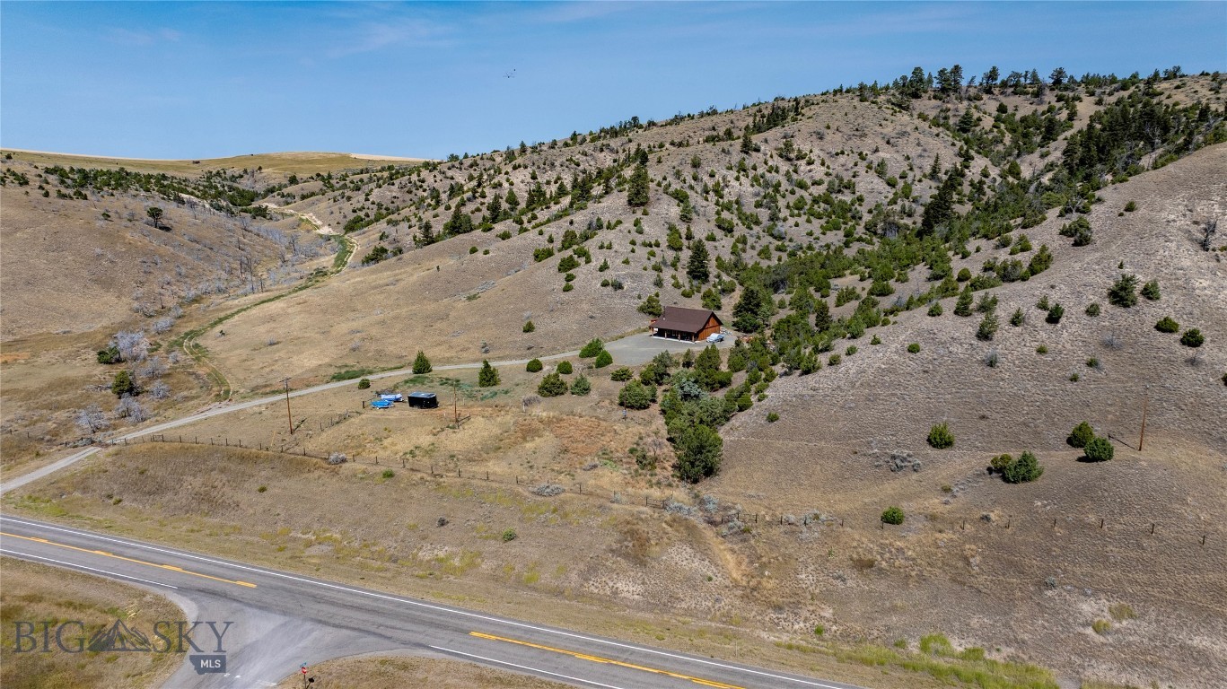 729 Us Hwy 12 E Property Photo 28