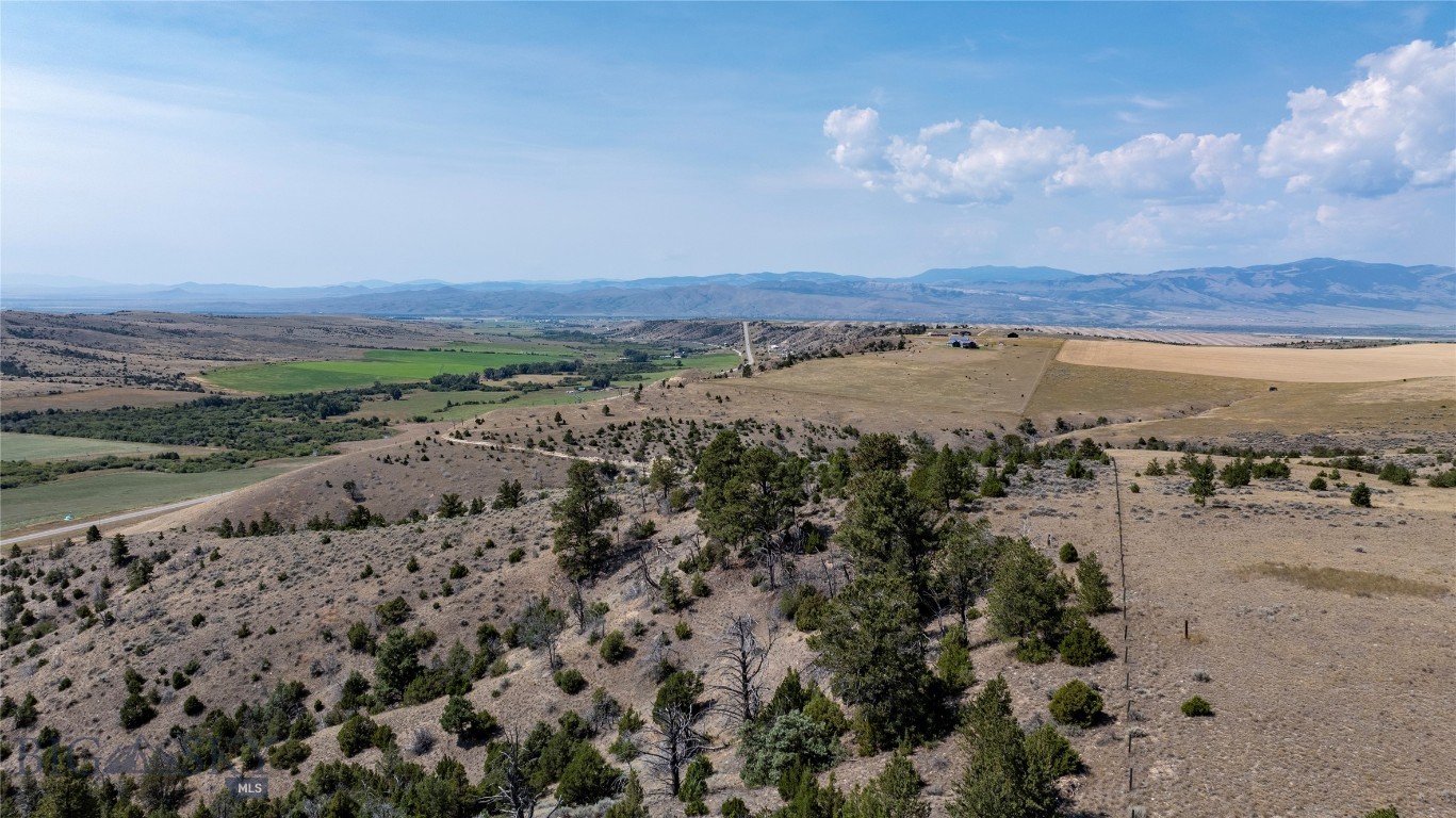 729 Us Hwy 12 E Property Photo 37