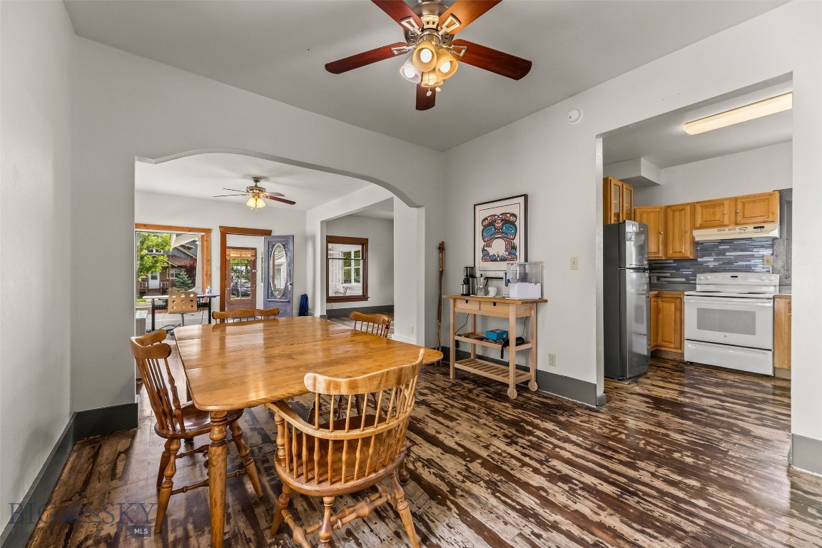 518 1st Avenue E Property Photo 22